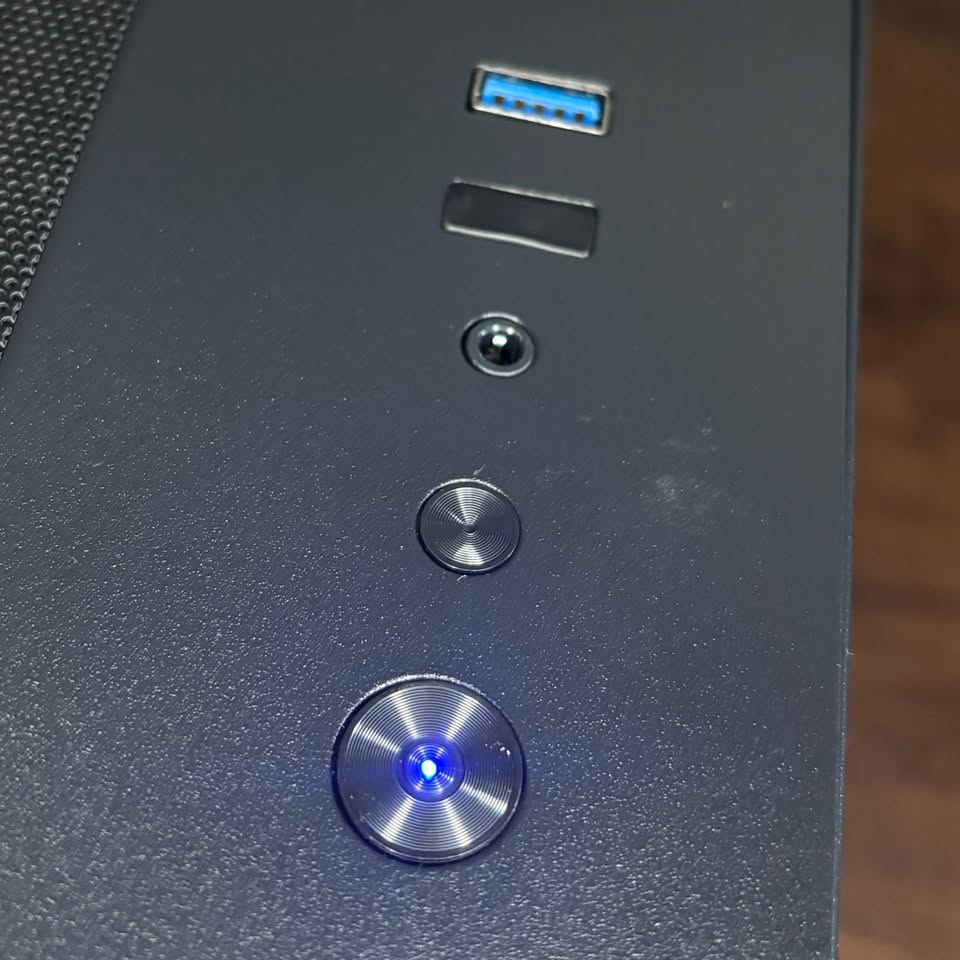 Black Gaming PC (RTX 3060 12GB + AMD Ryzen 5 3600)